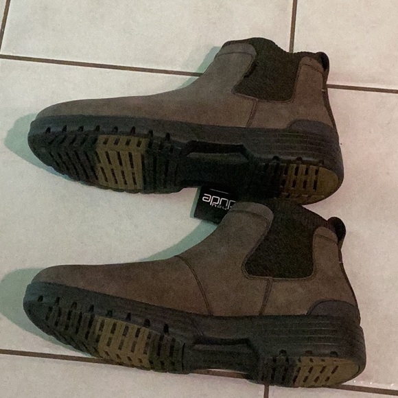 Hey Dude, Mens Size 13, Mahogany Brown,  Casual Ankle Pull On Boots - Picture 2 of 8